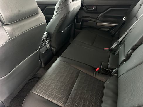 New 2025 Toyota 4Runner TRD Off-Road Premium image 11