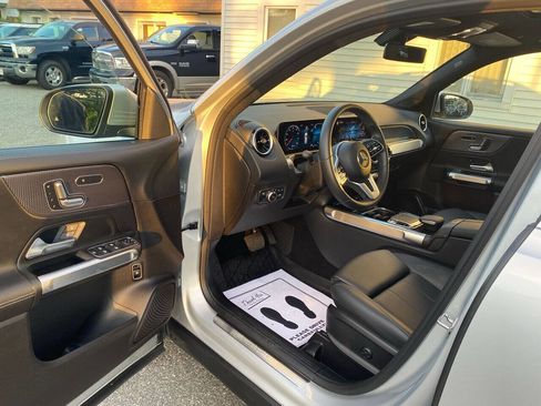 Used 2020 Mercedes-Benz GLB 250 4MATIC image 19