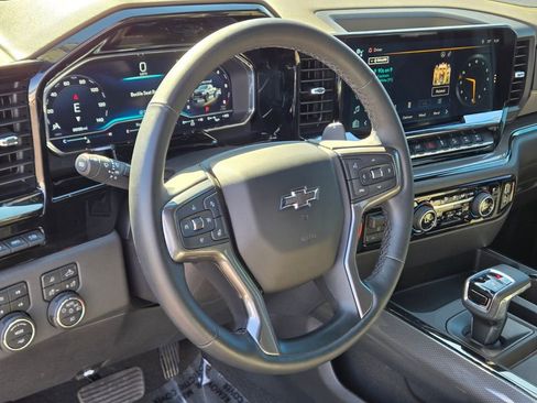 Used 2023 Chevrolet Silverado 1500 ZR2 w/ Technology Package AWD/4WD image 20