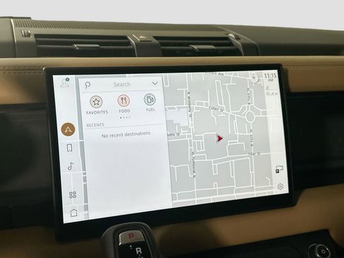 Certified 2025 Land Rover Defender 90 X-Dynamic SE image 13