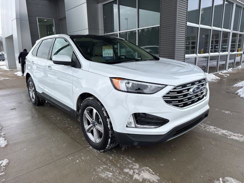 Certified 2022 Ford Edge SEL w/ Convenience Package image 10