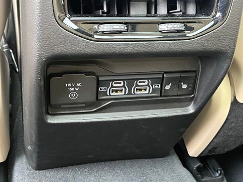 Used 2022 Jeep Grand Cherokee Limited 4xe w/ Luxury Tech Group II image 24