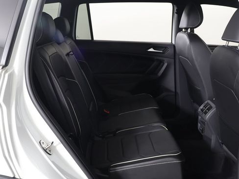 Used 2023 Volkswagen Tiguan SEL R-Line AWD/4WD image 30