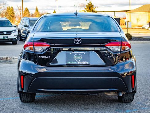 Used 2022 Toyota Corolla LE w/ Carpet Mat Package (TMS) image 8