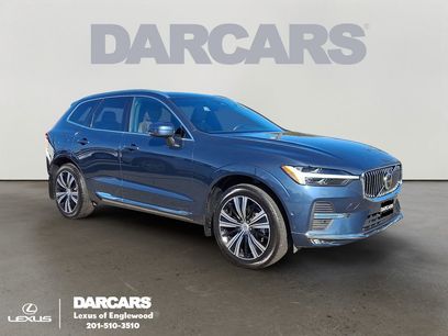 Used 2022 Volvo XC60 B5 Inscription w/ Advanced Package