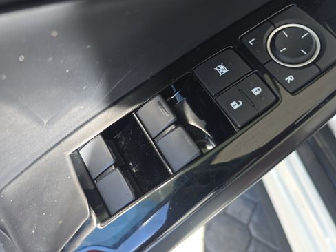 Used 2023 Lexus IS 300 w/ Comfort Package image 15