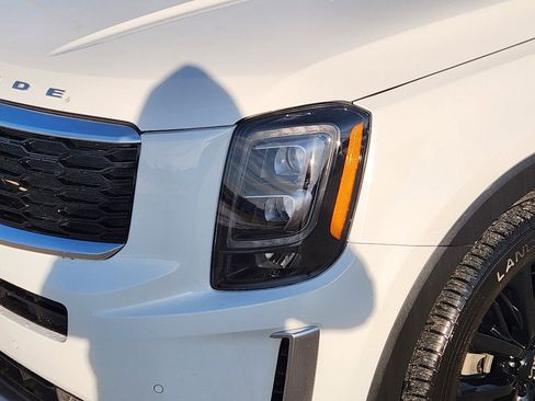 Used 2022 Kia Telluride SX image 9