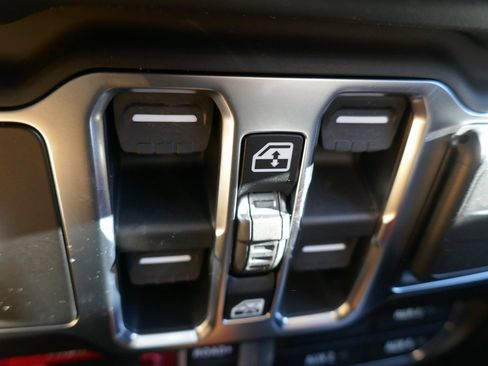 New 2026 Jeep Wrangler Unlimited Rubicon image 18