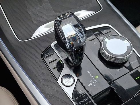 Used 2022 BMW X7 xDrive40i w/ Executive Package image 20