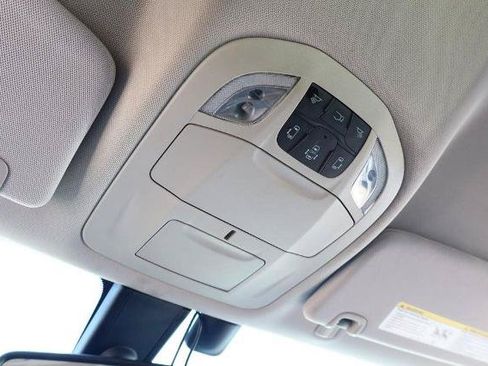 Used 2020 Chrysler Pacifica Touring-L Plus FWD image 18