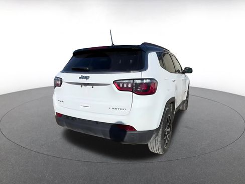 Used 2025 Jeep Compass Limited image 14