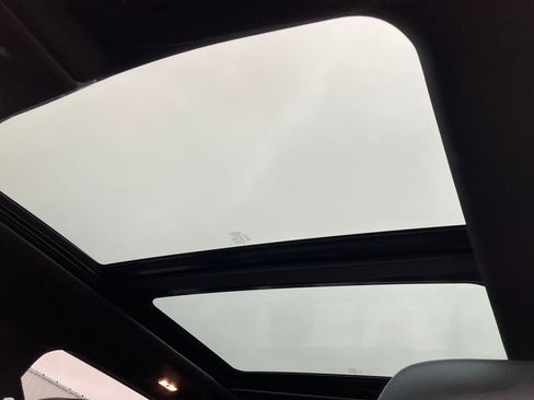 Used 2018 Ford F150 Lariat w/ Equipment Group 502A Luxury image 32