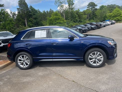 Used 2025 Audi Q3 2.0T Premium w/ Convenience Package AWD/4WD image 4
