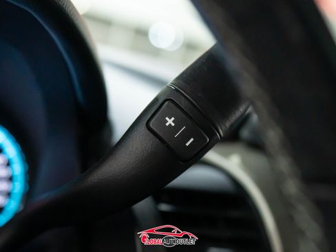 Used 2019 GMC Yukon XL Denali w/ Denali Ultimate Package image 27