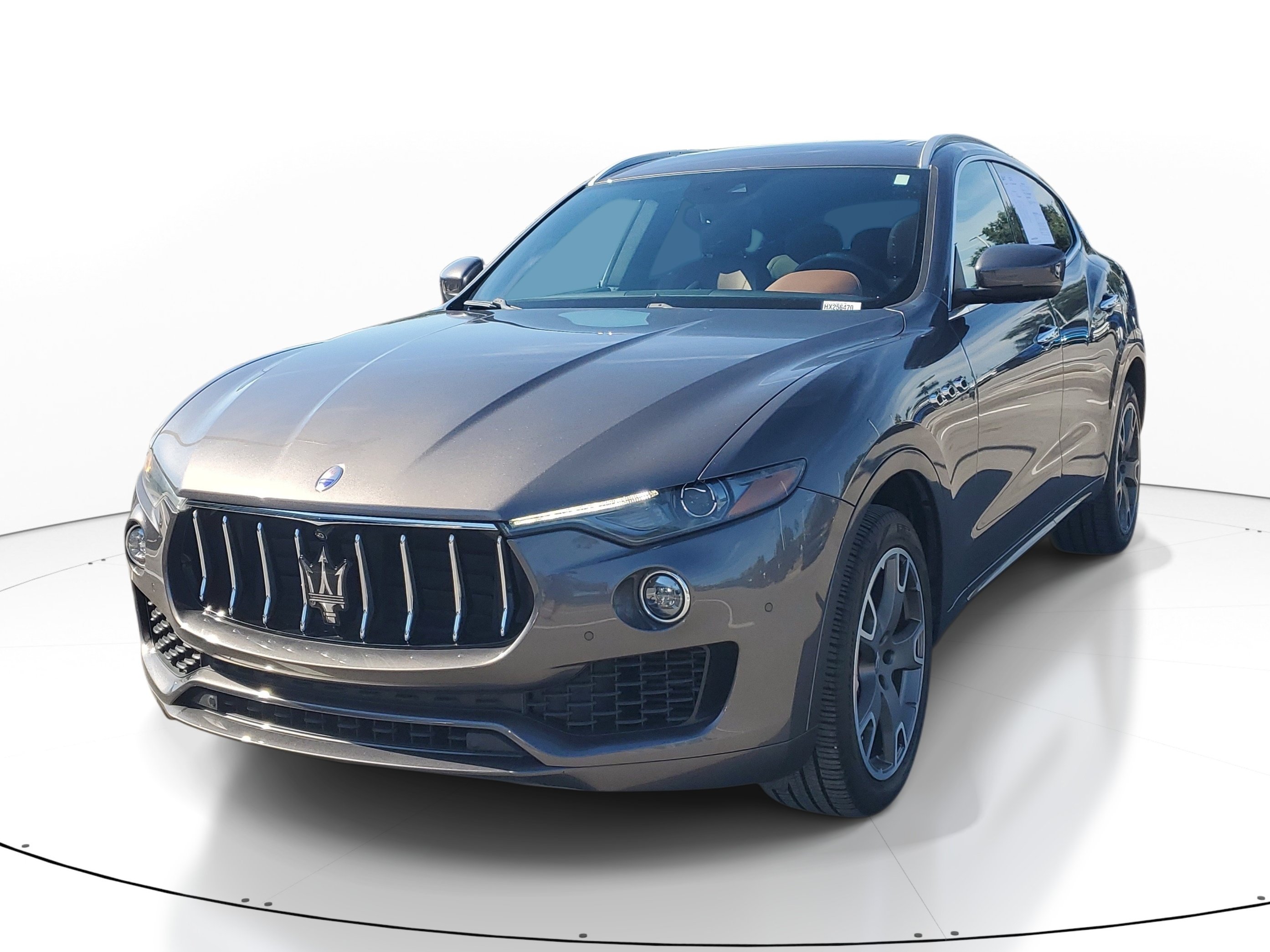 Used 2017 Maserati Levante S AWD/4WD image 4
