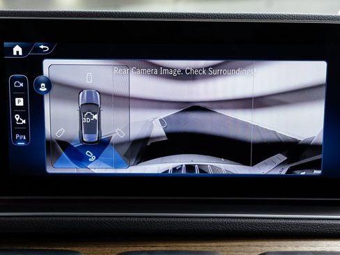 Used 2025 Mercedes-Benz GLE 450 4MATIC w/ AMG Line Exterior image 19