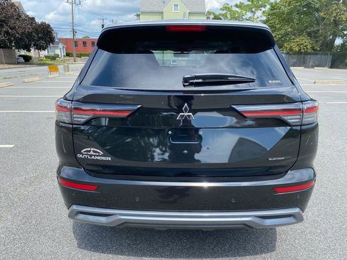 New 2025 Mitsubishi Outlander SEL image 6