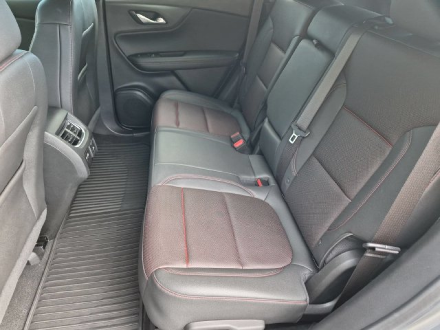 Used 2023 Chevrolet Blazer RS w/ Enhanced Convenience Package FWD image 18