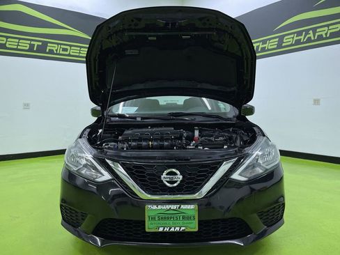 Used 2017 Nissan Sentra S image 4