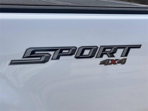 Used 2022 Ford Ranger XLT w/ Equipment Group 301A Mid image 12