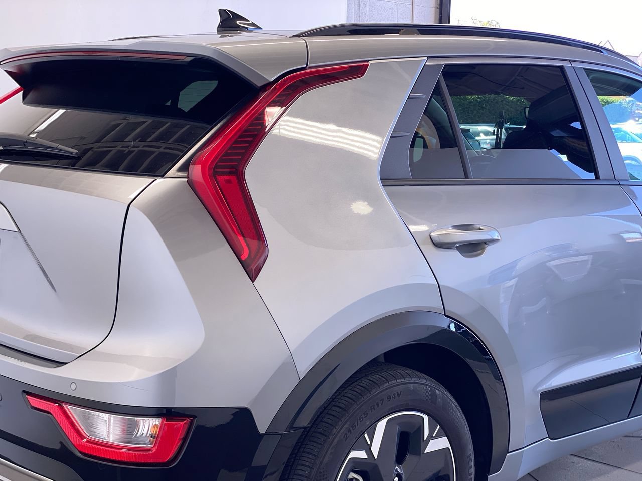 Certified 2024 Kia Niro Wind FWD image 10