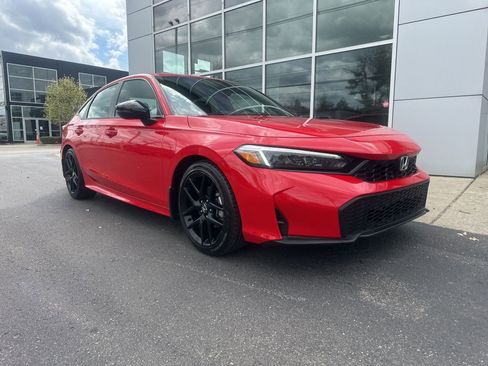 Used 2025 Honda Civic Sport image 3
