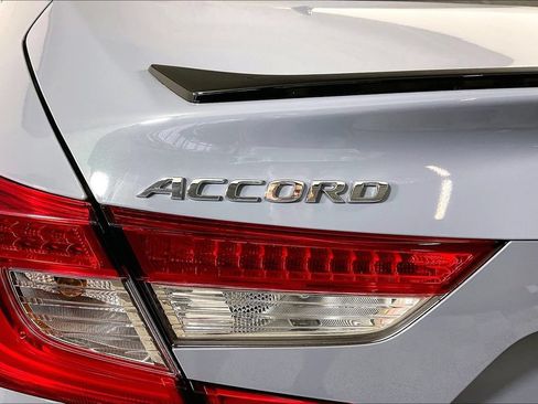 Used 2022 Honda Accord Sport image 7