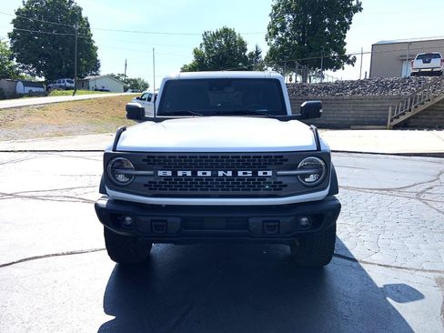 Used 2023 Ford Bronco Badlands AWD/4WD image 2