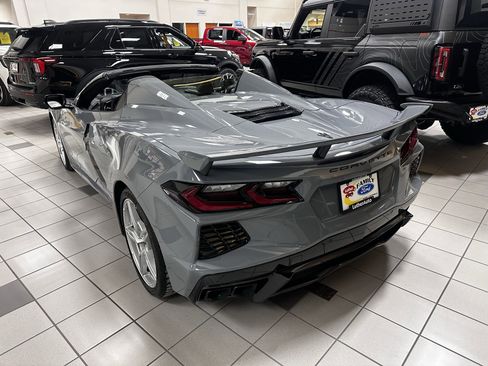 Used 2025 Chevrolet Corvette Stingray Preferred Conv w/ Z51 Performance Package image 3