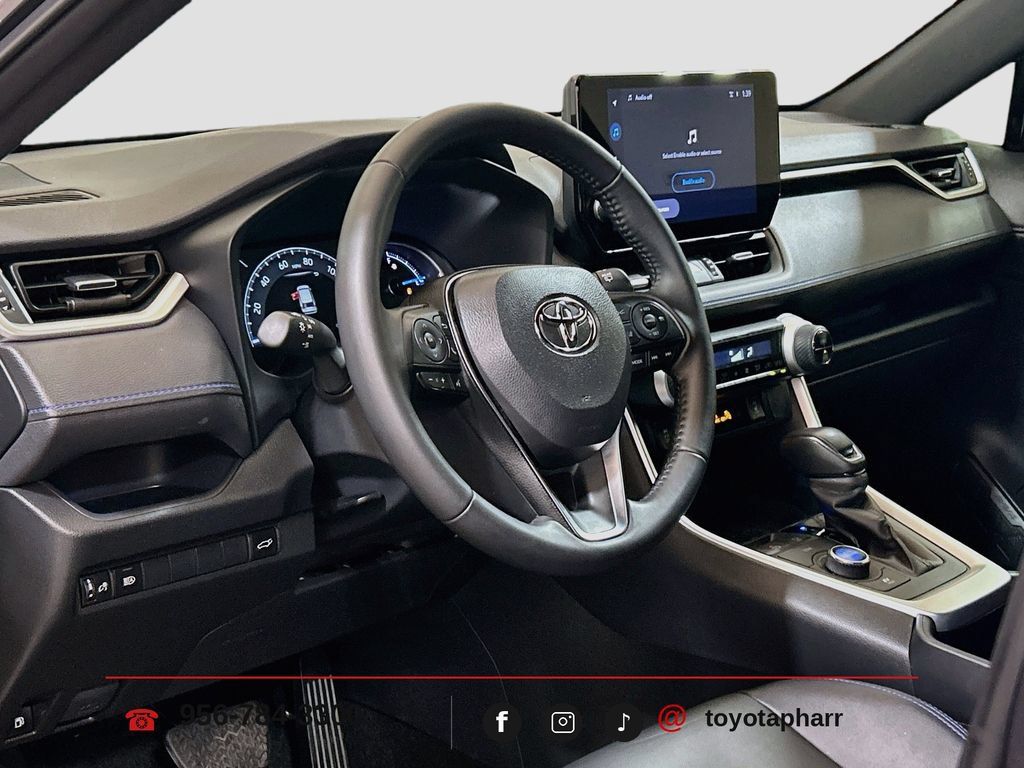 Used 2025 Toyota RAV4 XSE AWD/4WD image 8