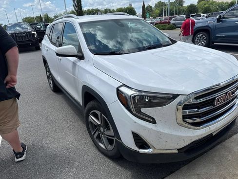 Used 2020 GMC Terrain SLT AWD/4WD image 2