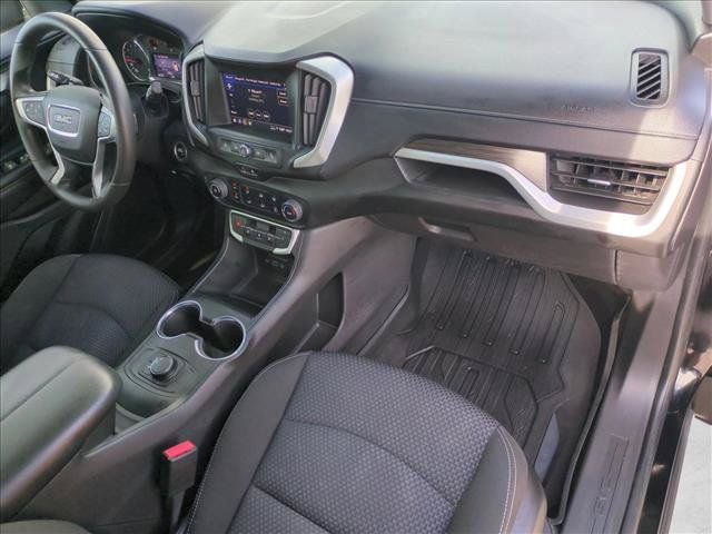 Used 2022 GMC Terrain SLE w/ LPO, Floor Liner Package FWD image 21