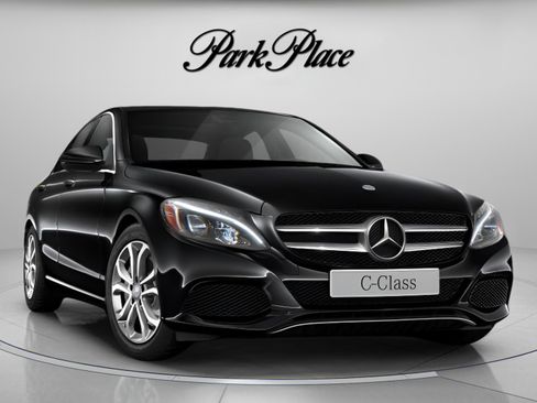 Used 2017 Mercedes-Benz C 300 Sedan image 33