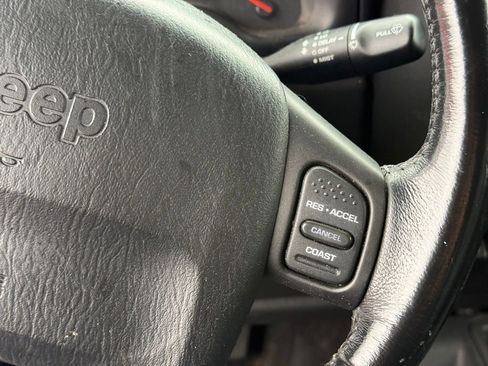 Used 2004 Jeep Wrangler Rubicon w/ Dual Top Group AWD/4WD image 15