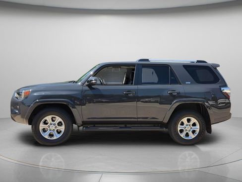 Used 2024 Toyota 4Runner SR5 Premium w/ Moonroof Package RWD image 3