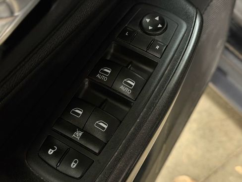 Used 2020 Jeep Cherokee Trailhawk w/ Comfort/Convenience Group image 33