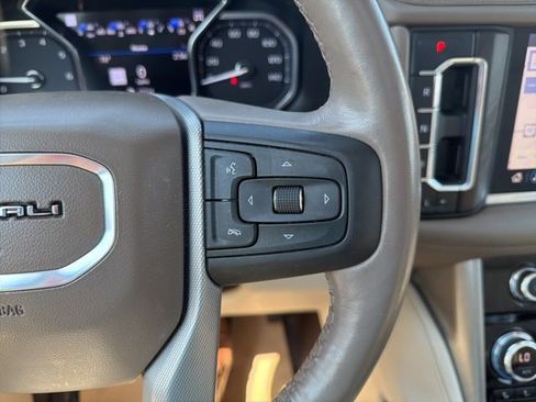 Used 2021 GMC Yukon XL Denali image 33