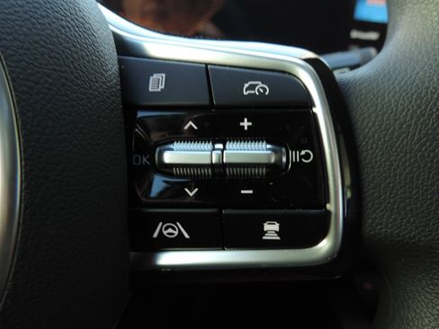 New 2025 Kia Sorento LX FWD image 23