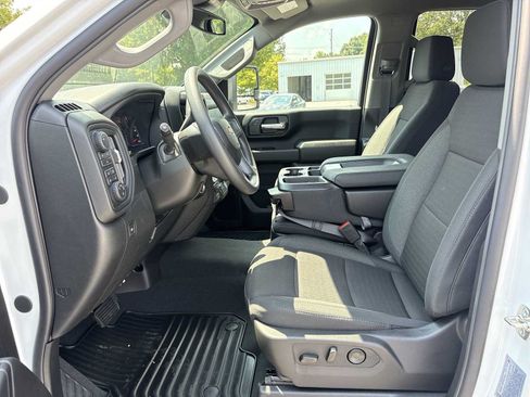 New 2026 Chevrolet Silverado 2500 Custom w/ Custom Value Package AWD/4WD image 18