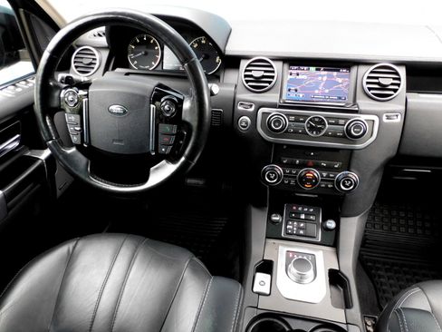 Used 2016 Land Rover LR4 HSE Silver Edition image 10