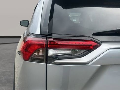 Used 2025 Toyota RAV4 Limited image 51