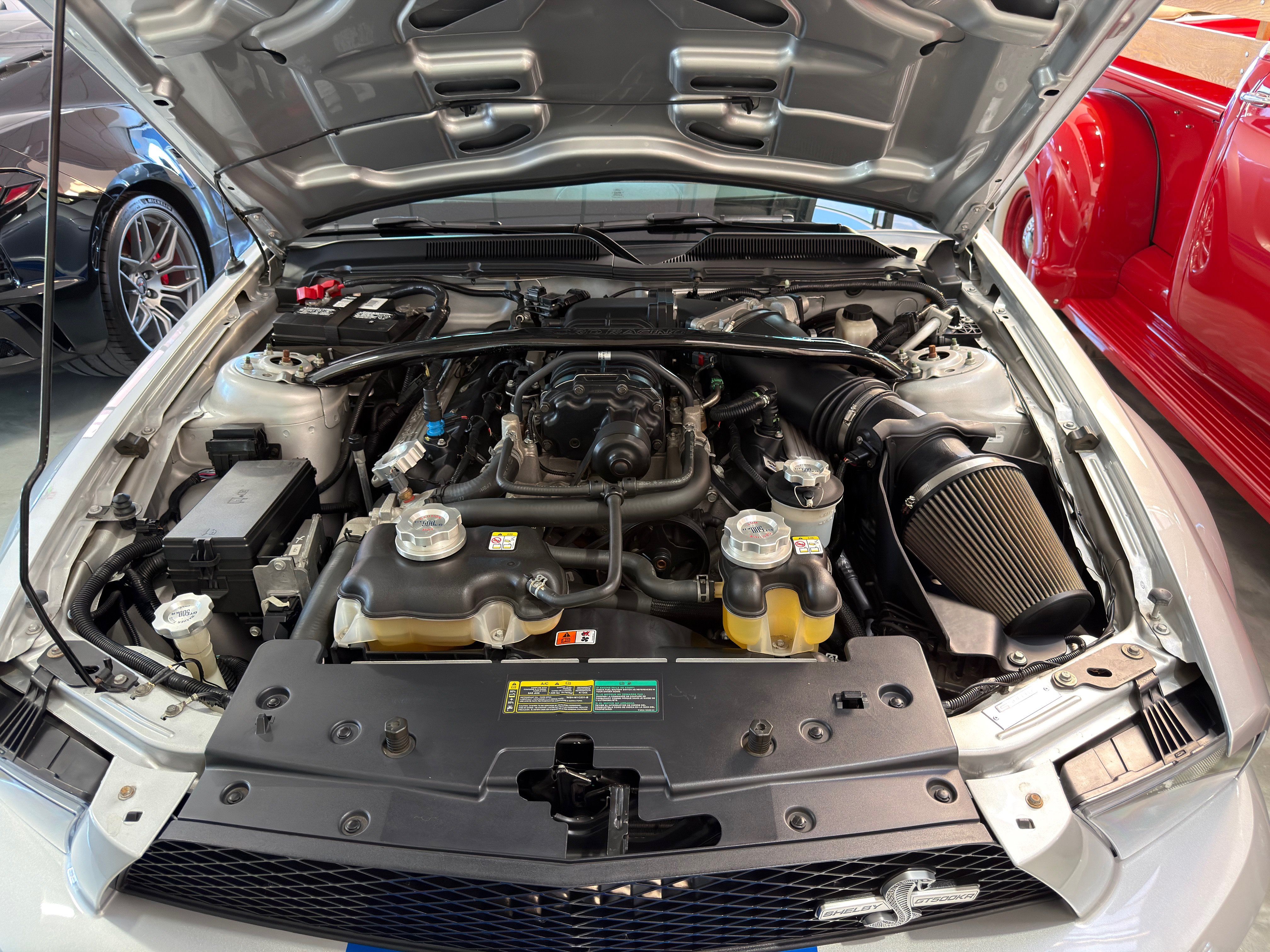 Used 2009 Ford Mustang Shelby GT500 RWD image 38