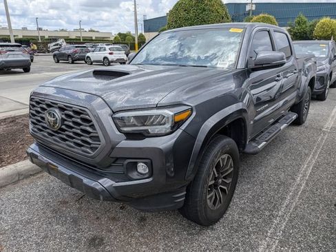 Certified 2022 Toyota Tacoma TRD Sport w/ TRD Premium Sport Package AWD/4WD image 2