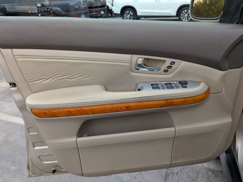 Used 2006 Lexus RX 330 AWD w/ Premium Plus Pkg image 14