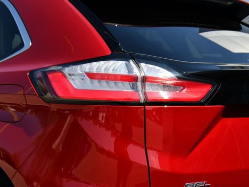 Used 2024 Ford Edge SEL w/ Convenience Package AWD/4WD image 40