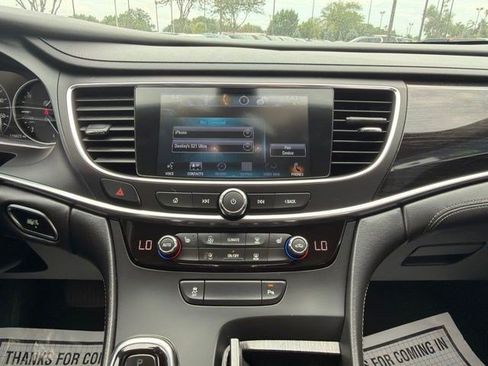 Used 2018 Buick LaCrosse Essence FWD image 22