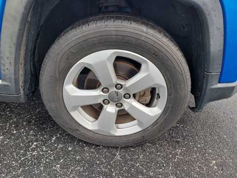 Used 2018 Jeep Compass Latitude image 10