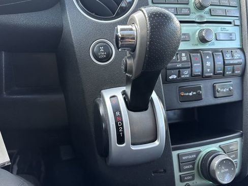 Used 2011 Honda Pilot Touring image 16