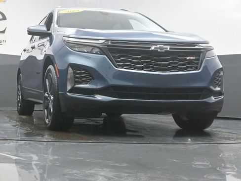 Used 2024 Chevrolet Equinox RS image 3