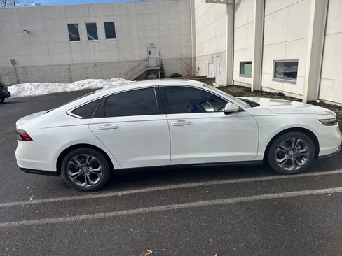 Used 2023 Honda Accord EX image 7